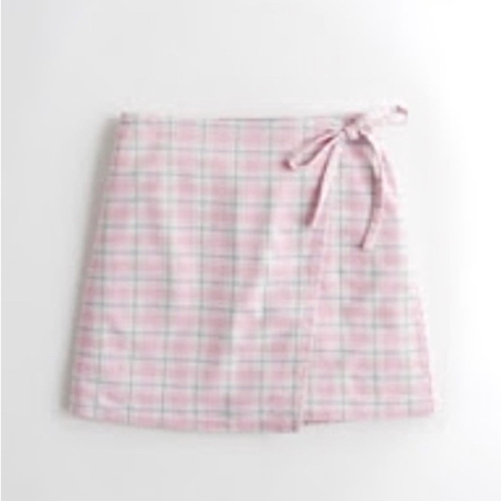 Stylish Pink Checkered Wrap Skirt (Ultra High-Rise Mini Wrap)